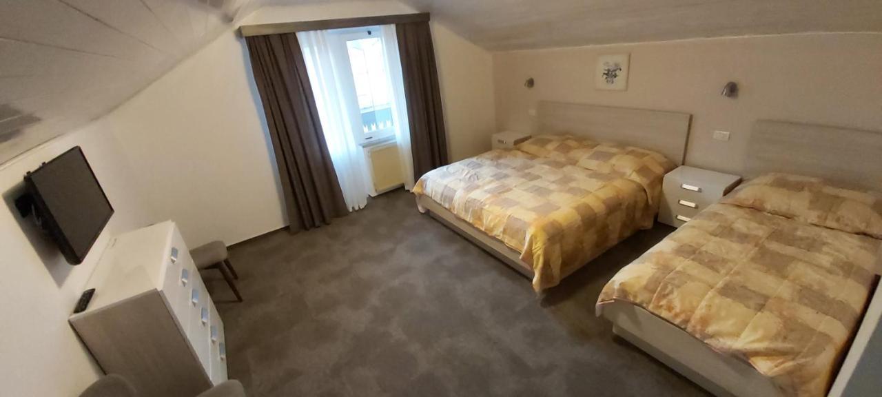 Sobe Rooms Zimmer Jazbec Idrsko Exteriér fotografie